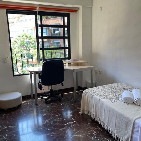 Habitacion Cerca Del Centro De Valencia Appartement Buitenkant foto