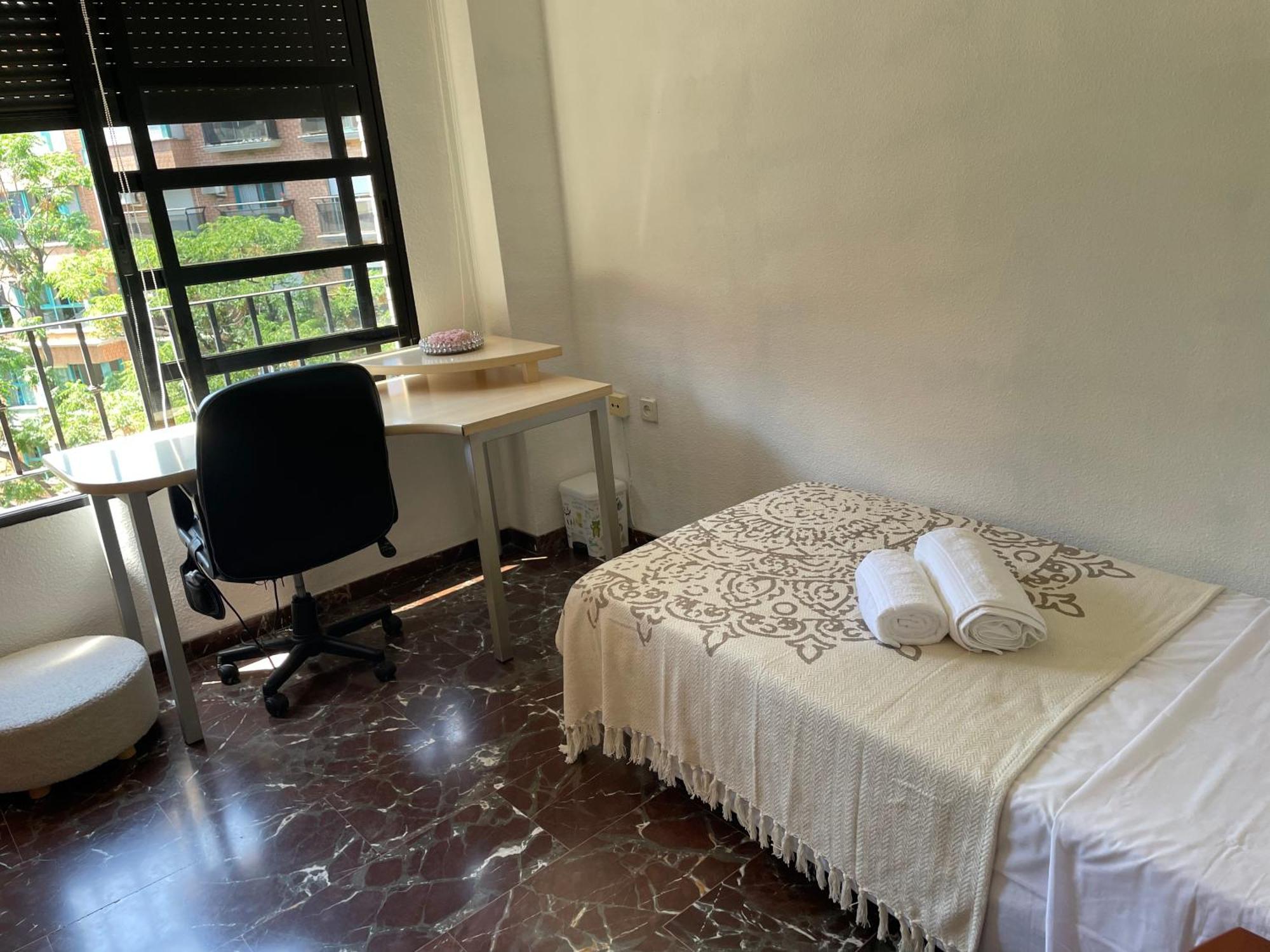 Habitacion Cerca Del Centro De Valencia Appartement Buitenkant foto