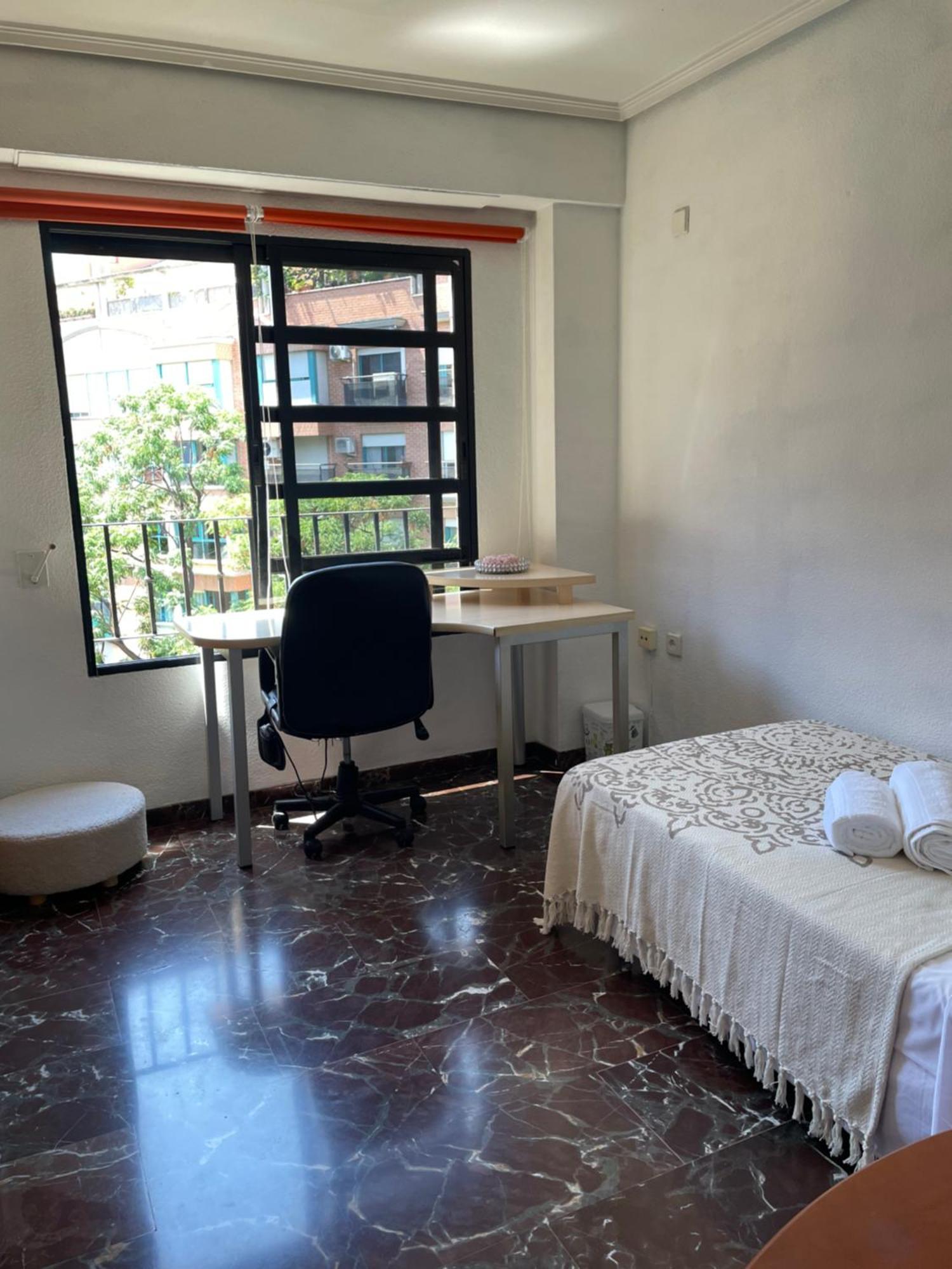 Habitacion Cerca Del Centro De Valencia Appartement Buitenkant foto