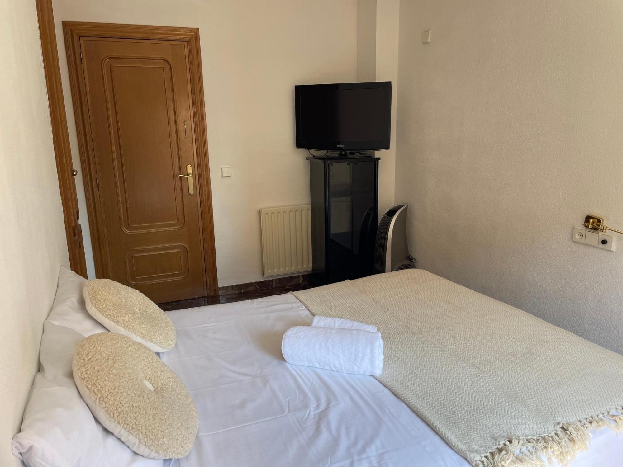 Habitacion Cerca Del Centro De Valencia Appartement Buitenkant foto