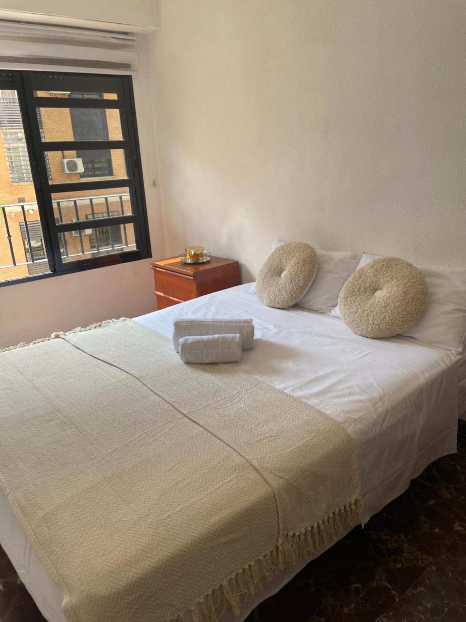 Habitacion Cerca Del Centro De Valencia Appartement Buitenkant foto